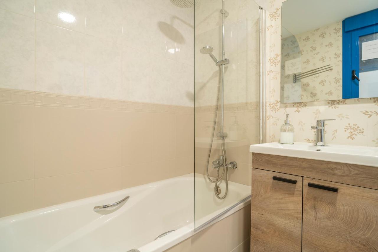 - Center B&c Apartment