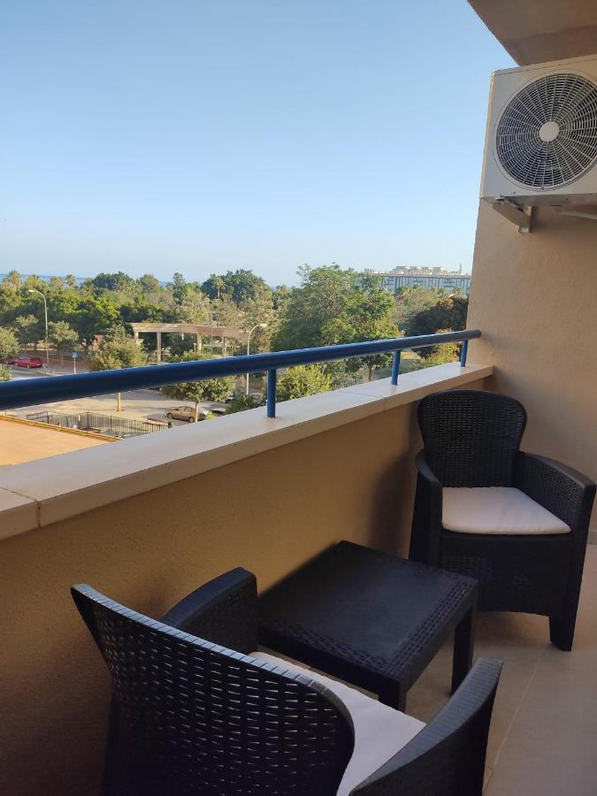 - Center B&c Apartment